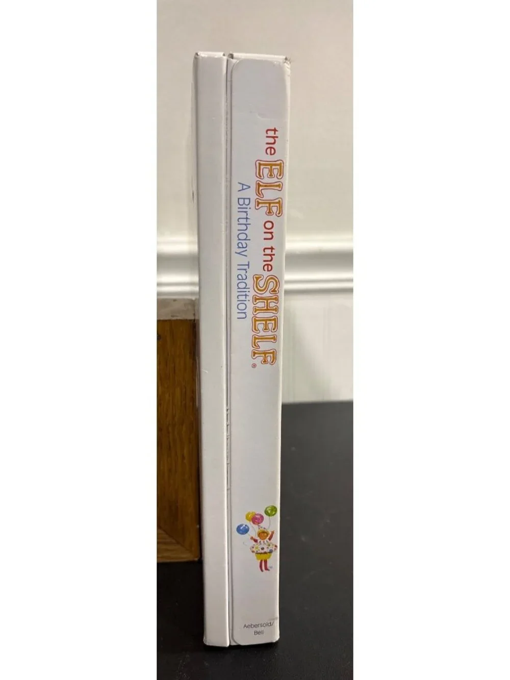 The Elf On The Shelf: A Birthday Tradition Gift Set - Book & Cupcake Costume - Picture 4 of 13